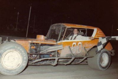 Ron White
Ron White
Keywords: Kingston_Speedway Dirt_track Stock_car Ron_White