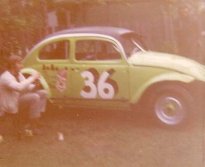 Gary Elliott Don Roth Does Lettering 1970
Gary Elliott Don Roth Does Lettering 1970

Nonies uncle Bill was a clown and agreed to give us $50 to put his name on the car

Photo Credit: http://www.elliottracingteam.com
