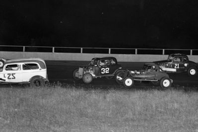 Jim Dinsmore 32, B. Knorr 25 Al Touround 1 Dave Angus 21 Langley Speedway
Jim Dinsmore 32, B. Knorr 25 Al Touround 1 Dave Angus 21 Langley Speedway

Photo Credit: www.langleyspeedway.ca

