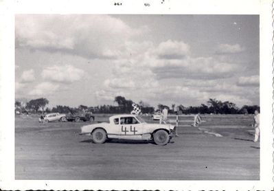 Cayuga Speedway Before it paved
Cayuga Speedway Before it paved
