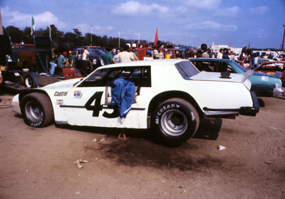 Don Biederman #43 Oxford 250 1981
Don Biederman #43 Oxford 250 1981

Photo Credit: Mike Ettinger
Keywords: Don Biederman #43 Oxford 250 1981 image