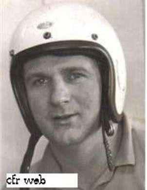 John Banks
http://www.checkerflagraceway.piczo.com/
