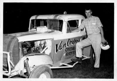 Woody Van Order 
Woody Van Order 
Keywords: Kingston_Speedway Dirt_track Stock_car Woody_Van_Order